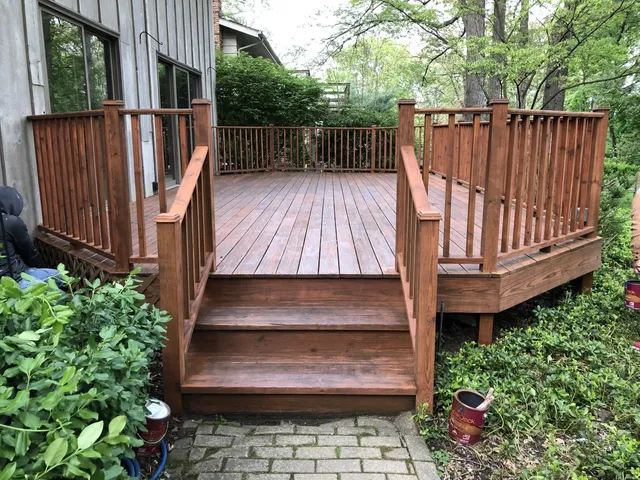 Deck Staining Kalamazoo, MI